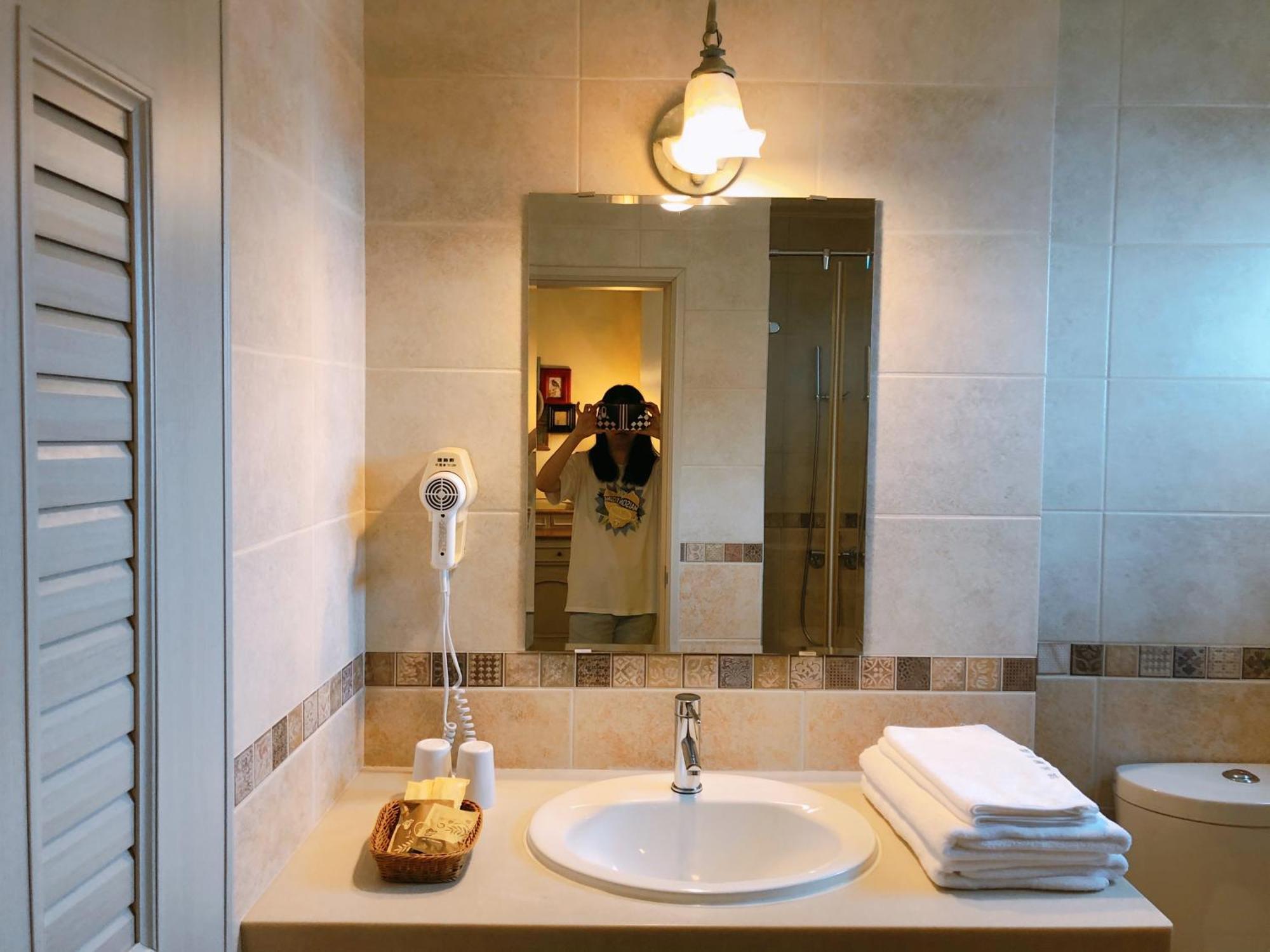 Fazhana Village B&B Kota Hualien Ruang foto